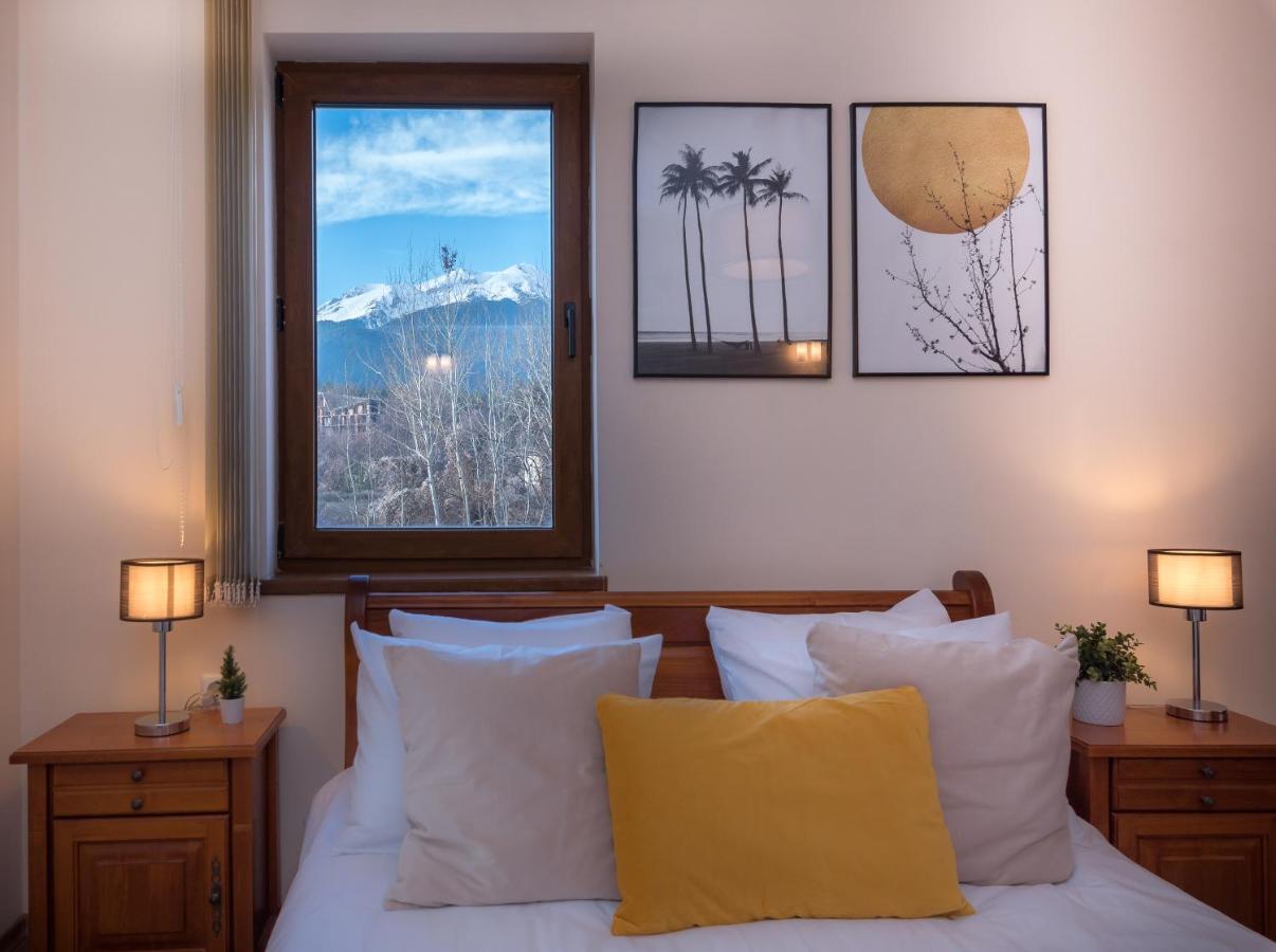 Charming Ski Apartments Near Gondola & Bar Street, Cedar Lodge 1 Complex Bansko Exterior photo