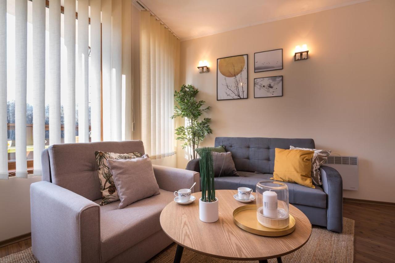 Charming Ski Apartments Near Gondola & Bar Street, Cedar Lodge 1 Complex Bansko Exterior photo